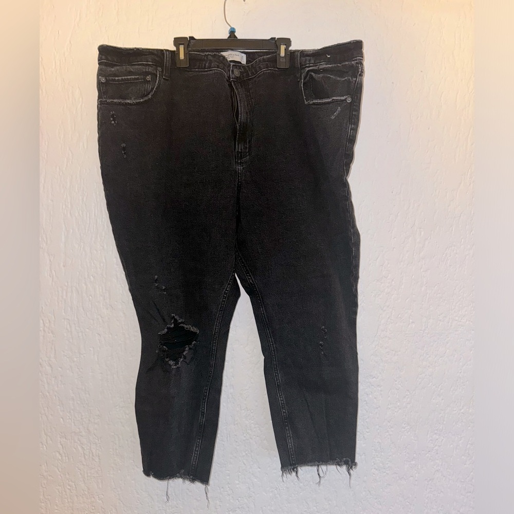BRAND NEW ABERCROMBIE 22 Short Skinny Black Jeans